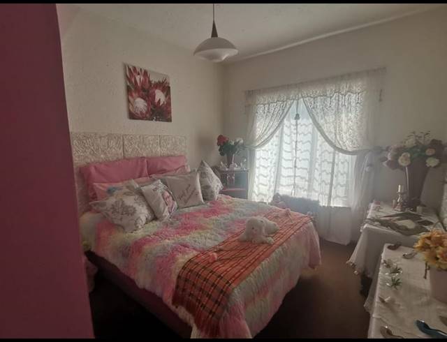 3 BEDROOM APARTMENT FOR SALE IN ALBERTON NORTH